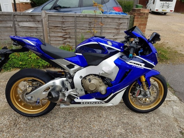 Carénages Moto Honda CBR1000RR 2017-2023 - Blanc Bleu