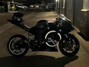 Carénages Moto Kawasaki ZX10R 2006-2007 - Noir Brillant Blanc Cercle