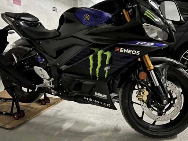 Carénages Moto Yamaha YZF R3/R25 2022-2024 - Bleu Noir Vert Monstre Yamalube ENEOS