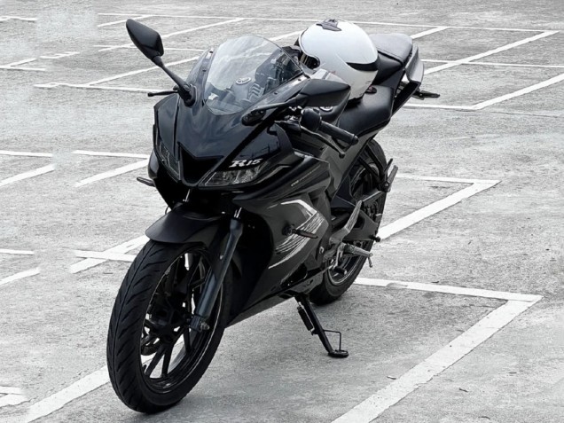 Carénages Moto Yamaha YZF R15 2018-2024 - Noir Mat